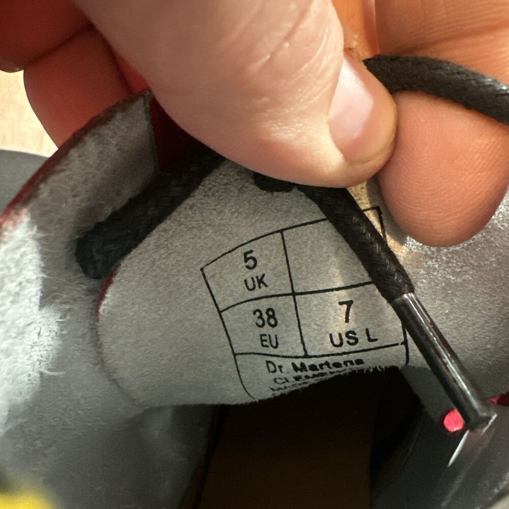 Dr Martens Red Clemency Patent Leather Heeled Boots 8 Eye Women's Size 7 Nice - Picture 8 of 8